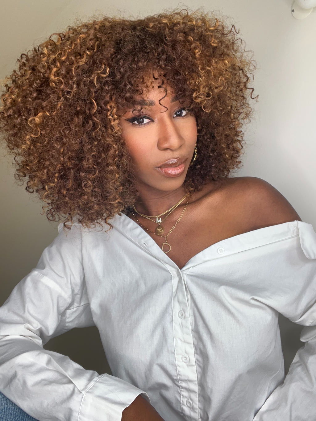 TIARA HONEY ( Curly 3c )