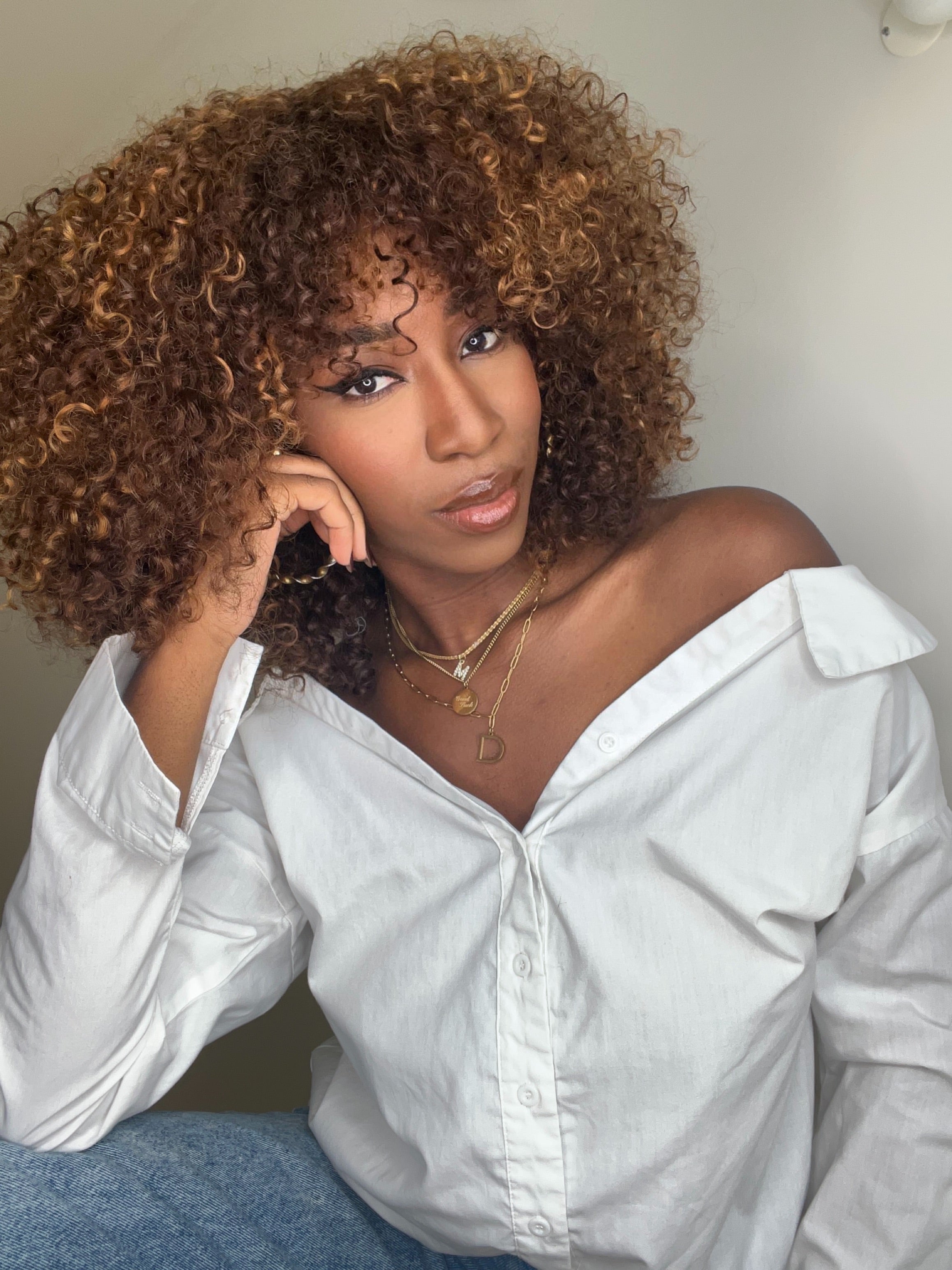 TIARA HONEY ( Curly 3c )